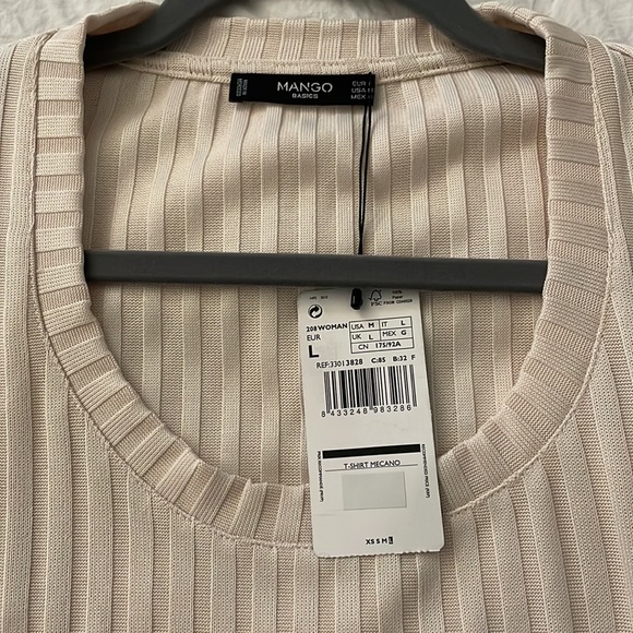 Basic Top - Picture 2 of 3